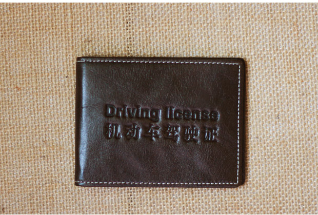 Giấy phép lái xe retro gốc da trường hợp giấy phép lái xe bọc da điên ngựa da in giấy chứng nhận gói nam và nữ da ví đựng thẻ mini