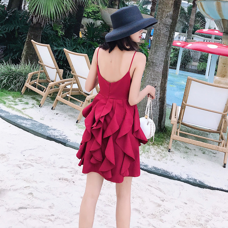 Seaside skirt female summer suspender strapless holiday skirt beach skirt short skirt 2019 new wine red super fairy dress