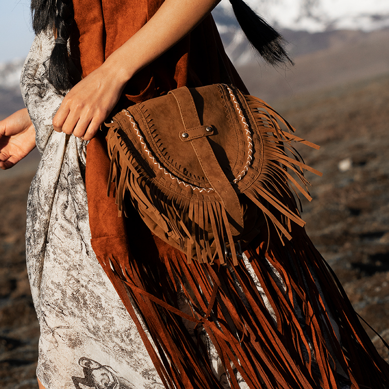 Bohemian Style Bag, Travel Crossbody Bag, Retro Women's Crossbody Bag, Shoulder Bag, Travel Outfit, Suede Tassel Bag