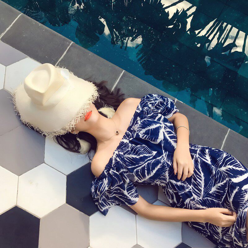 Beach long dress Women in summer 2019 new exposed shoulders with long version of slim dresses Exposed Shoulder Tropes of a Shoulder Dress