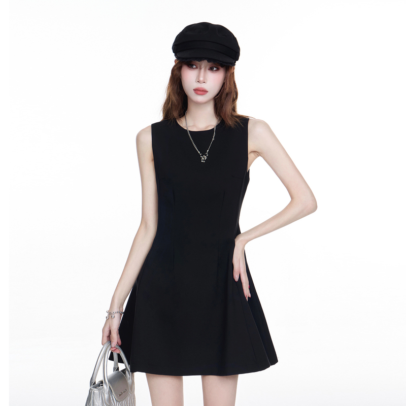 Black French-Style Sleeveless Dress for Women, 2026 Summer Korean Design, High-Waisted, Slim-Fitting Short Dress
