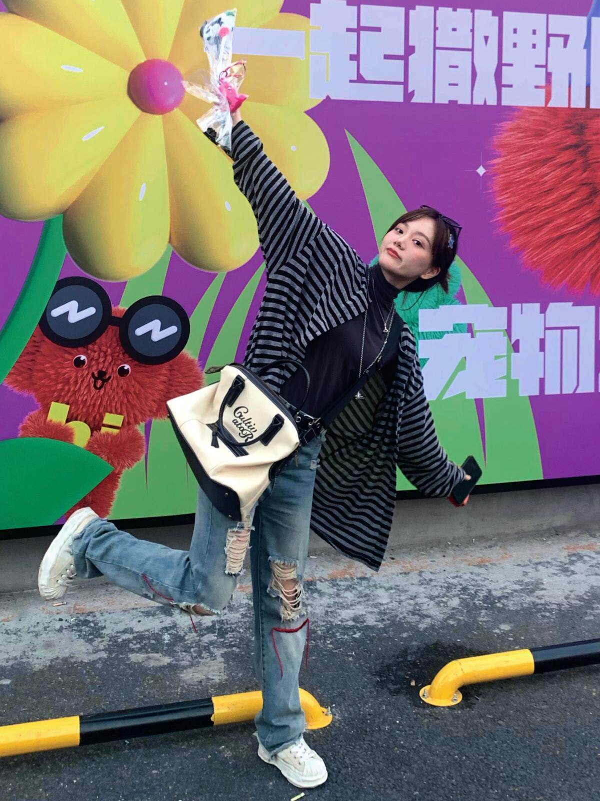 Thin jacket, sweatshirt, long-sleeve with a round collar, oversize