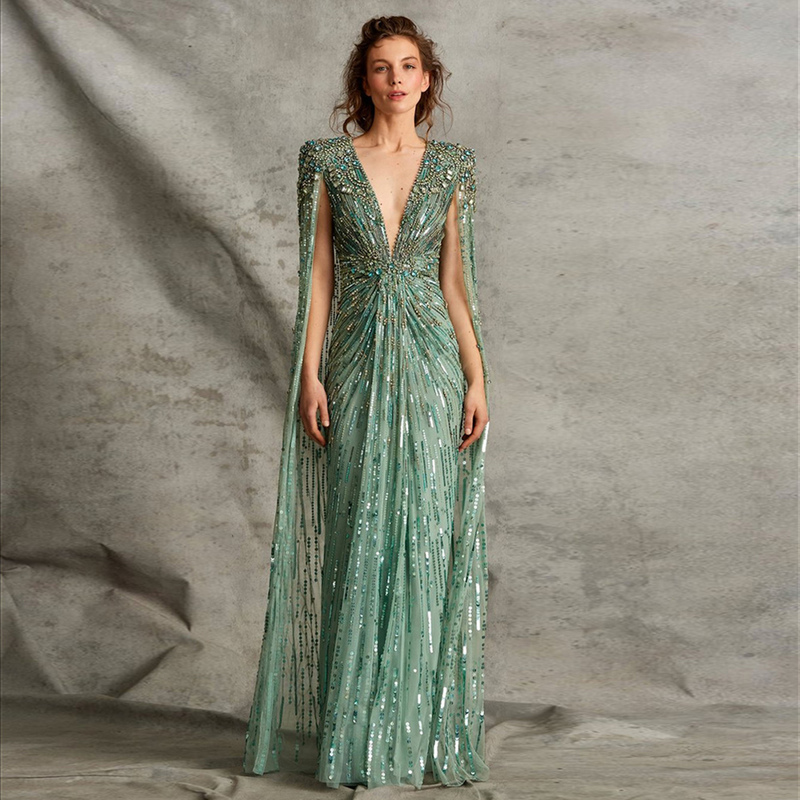 High-End Green Deep-V Luxurious Heavy-Duty Cape Dress for Foreign Trade, Suitable for Hosting Banquets, Weddings, Toasting, and Evening Events Ss399