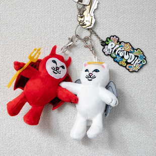 Новогодняя тематика средний палец кошачья кукла RIPNDIP LORD NERMAL брелок стильный