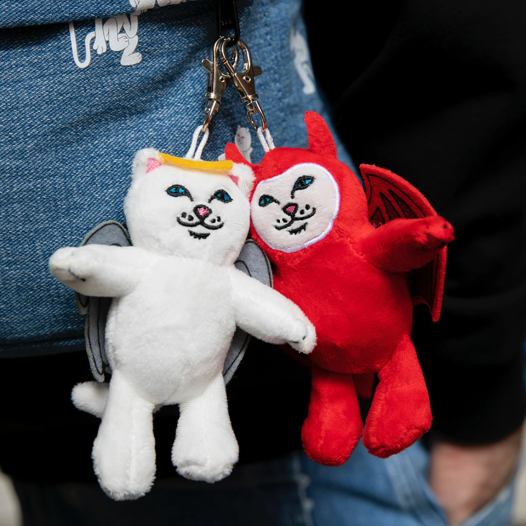 Новогодняя тематика средний палец кошачья кукла RIPNDIP LORD NERMAL брелок стильный
