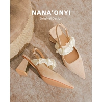 Абрикосовые сандалии