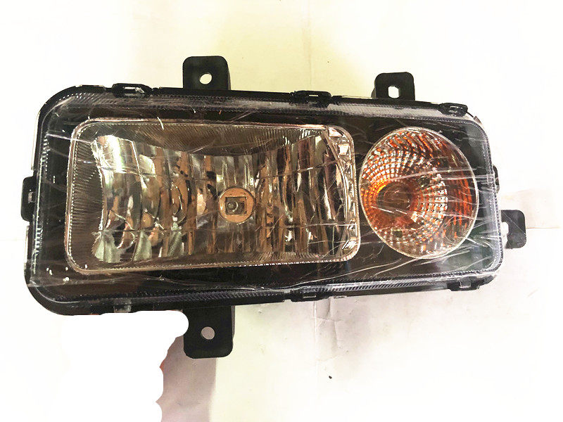 Dongfeng Tianjin Truck Front Fog Light Tianjin Rectangular Front Fog Light Insurance Rod Fog Light Directional Light