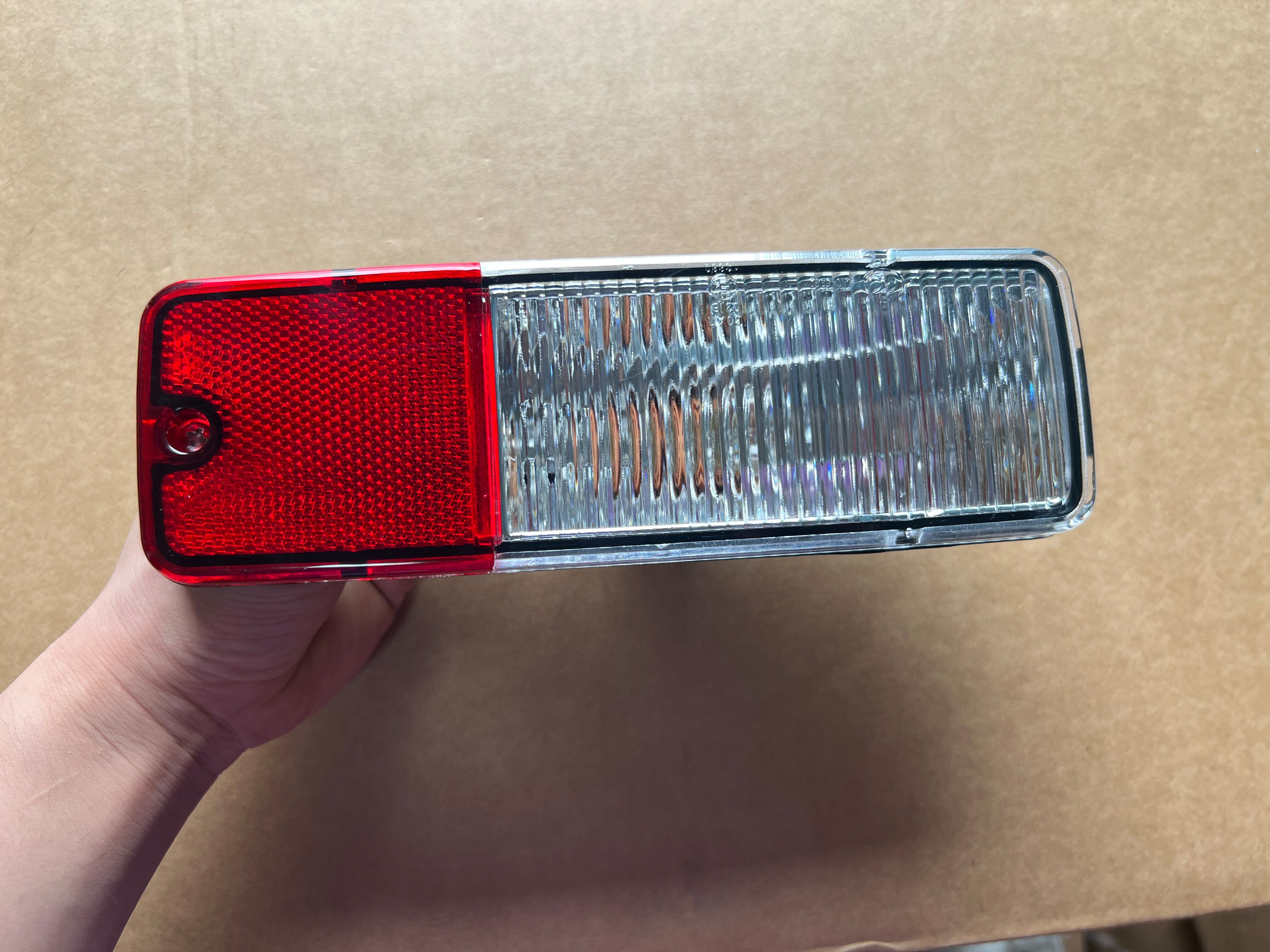 Задние фары 适用于昌河铃木浪迪后雾灯 铃木浪迪雾灯浪迪后杠灯倒车灯s21pq Angrong