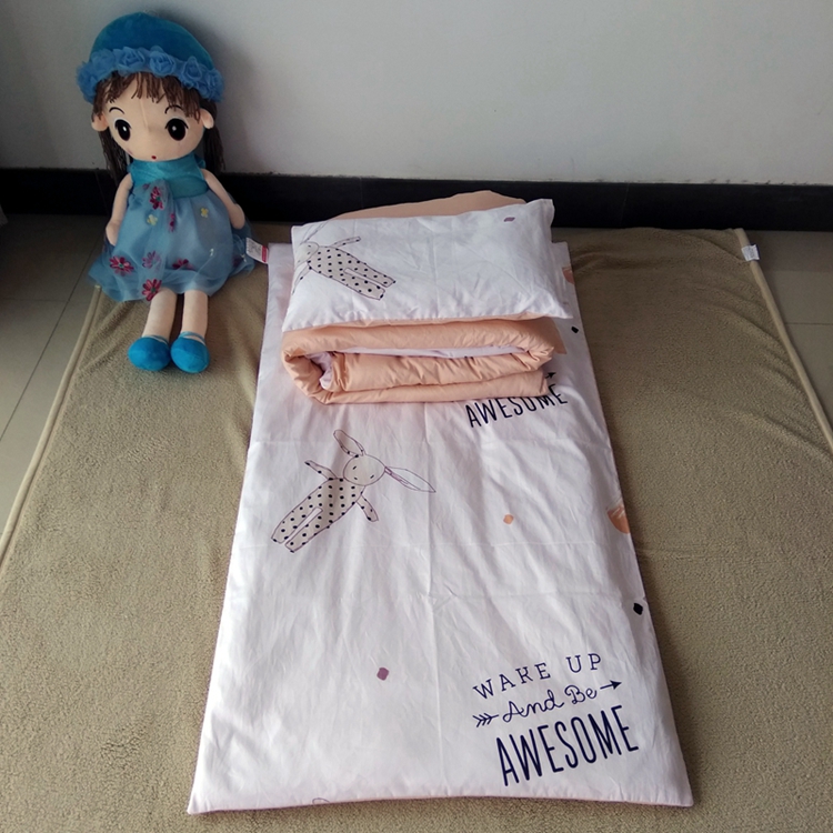 Mẫu giáo chăn ba mảnh bông cotton quilt cover bé trẻ sơ sinh trẻ em ngủ trưa sáu mảnh vào bộ đồ giường