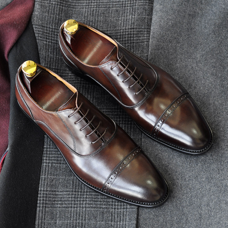 Italian Genuine Leather Men's Business Formal Leather Shoes Lace-Up Three-Joint British Wedding Shoes Goodyear Handmade Oxford Shoes Italian Genuine Leather Men's Business Formal Leather Shoes Lace-Up Three-Joint British Wedding Shoes Goodyear Handmade Oxford Shoes
