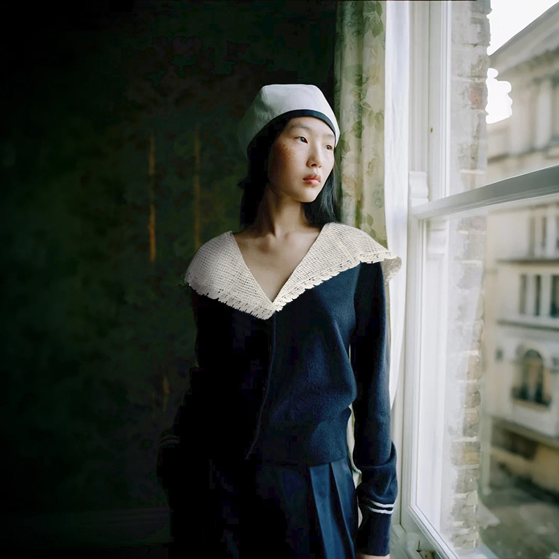 2025 Autumn/Winter Women's French Shawl Collar Navy Blue Short Cardigan with a Youthful Look