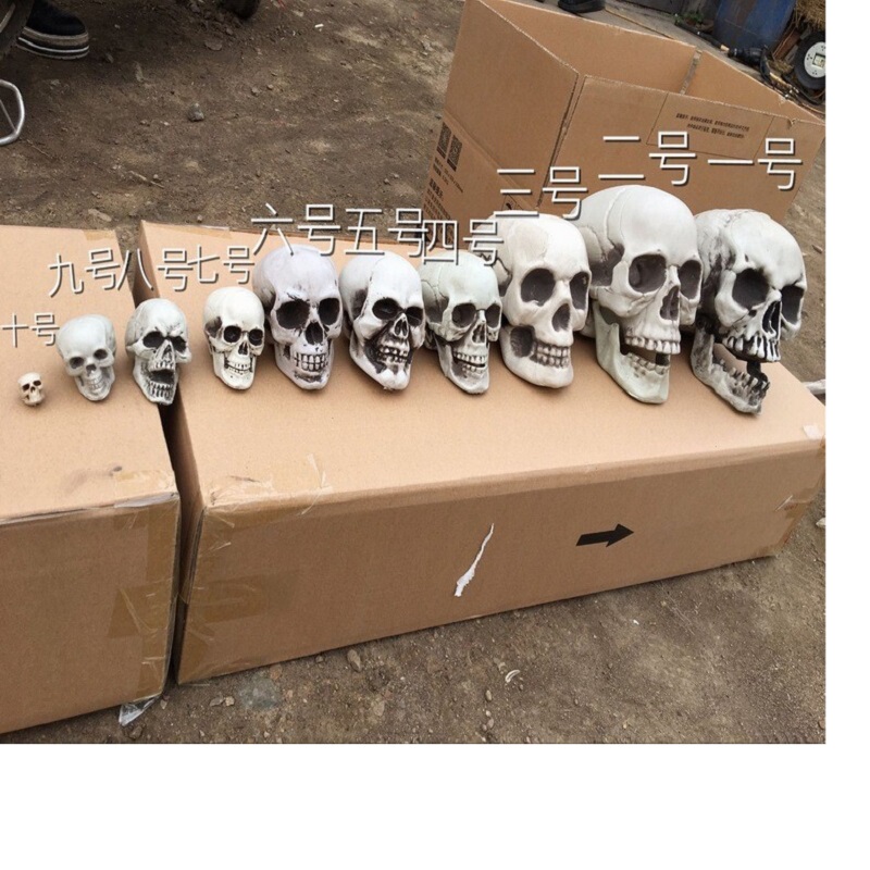 Halloween Skull Cosplay Horror Haunted House Decoration Props Bar Escape Room Realistic Ghost Hand