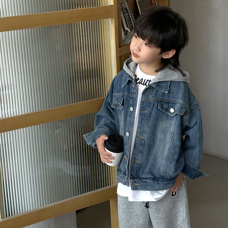Boys' Denim Jacket, Children's Spring and Autumn Trendy and Stylish Coat, Japanese Style Versatile Long-Sleeve Casual Jacket for Older Kids