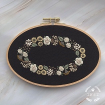 Carpenter Maru hand-embroidered DIY decorative painting material package Japanese Higuchi Yumiko garland is the best gift