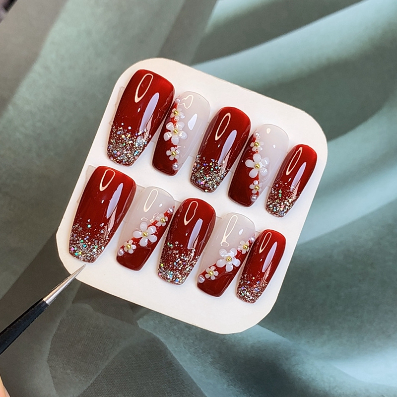 Red Manicure, Shiny Flower Handmade Wearable Nails, Finished Product, High-End Whitening Bride Wedding Fake Nails, Medium and Long Style