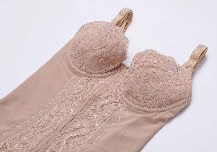 Sous-vêtement minceur sexy en soie - Ref 686892 Image 5