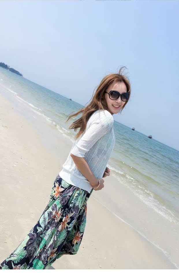 Mùa hè mới móc hoa rỗng dọc dải văn bản màu rắn phần mỏng tay áo len của phụ nữ áo len đi biển chống nắng quần áo khăn choàng thời trang công sở nữ