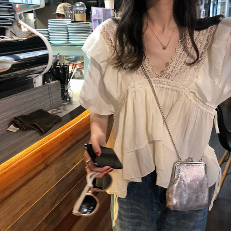 2022 new small fairy bi women with lotus leaf side V collar lace blouses loose short sleeve cream almond snow-spinning jersey woman