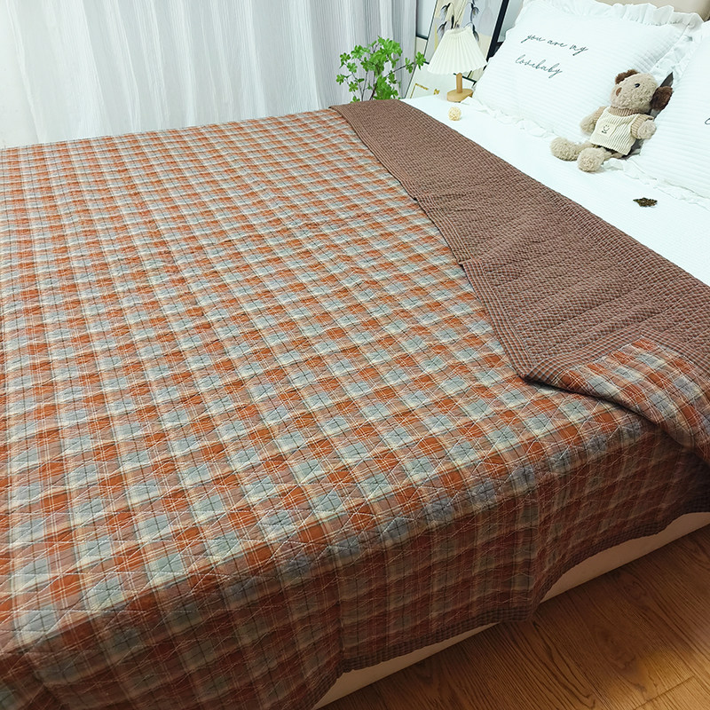 High-end double-sided yarn-dyed pure cotton bed cover and dirt-proof mattress