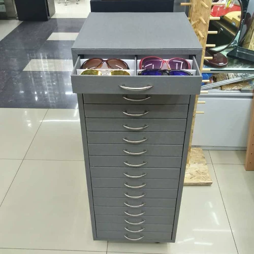 Очки, стенд, 3D