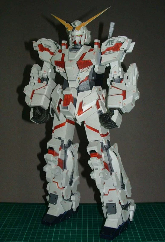 Origami, three dimensional constructor, robot, DIY, 3D, unicorn