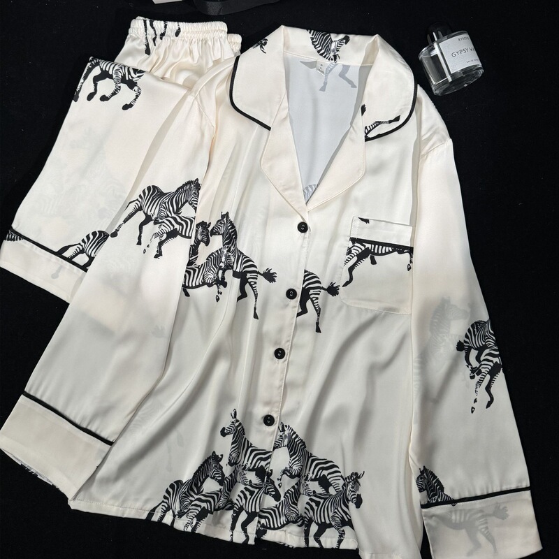 Japanese Gp Satin Zebra Print Imitation Acetate High-End Loungewear, Slim-Fit, Elegant Pajamas That Can Be Worn Outside for Women Japanese Gp Satin Zebra Print Imitation Acetate High-End Loungewear, Slim-Fit, Elegant Pajamas That Can Be Worn Outside for Women