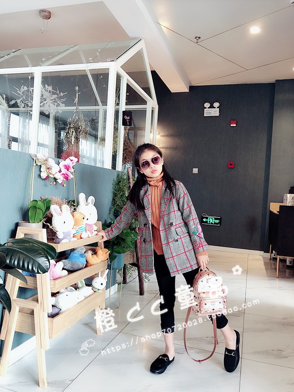 Orange CC Kiểu kẻ sọc phương Tây cộng với nhung cô gái Mùa thu và mùa đông Áo khoác lông thêu đôi áo khoác cho bé
