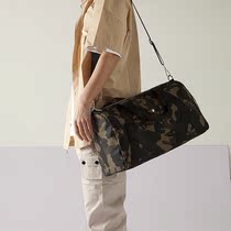 Camouflage big capacity Japanese Korean sports single shoulder bag bag mens leisure fitness bag