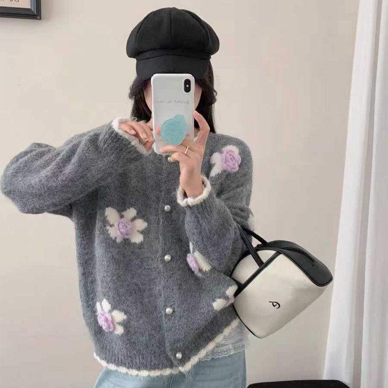 French-Style High-End Floral Embroidery Jacquard Sweater Cardigan for Women, Autumn and Winter, Elegant and Sweet Soft Knit Coat