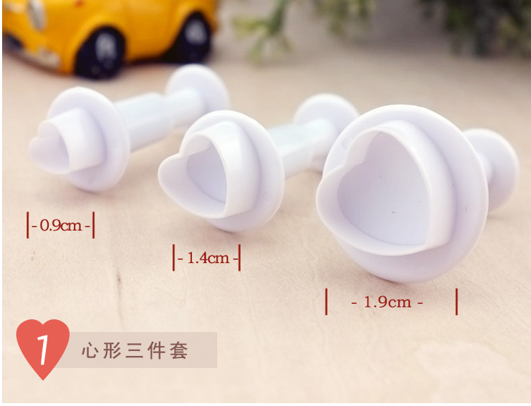 Spring Mould Biscuits Taro Khuôn Khuôn Mini Love Heart Shape 3 Piece Set - Tự làm khuôn nướng khuôn làm kem que