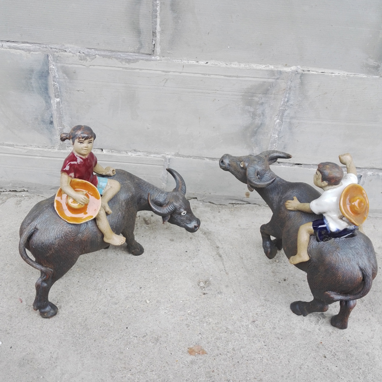 Ancient Play Antique Collection Jingdezhen Sculpture Porcelain Old Factory Goods Ceramic Gold Tong Jade Female Riding Bull Family Residence Decoration Pendulum