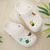 Нескользящие тапочки в стиле Crocs, мюли, пляжная обувь, повседневные летние босоножки, мягкая подошва, закрытый носок, подходят для носки на улице, размер