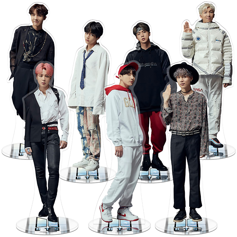 A Set Of 7 2019Family Discount Series 1Min Jiqi Park Chi min Tian Minguo Jin Taiheng Strong Jane V Bulletproof Youth League BTS Around the stars Acrylic Set up a brand