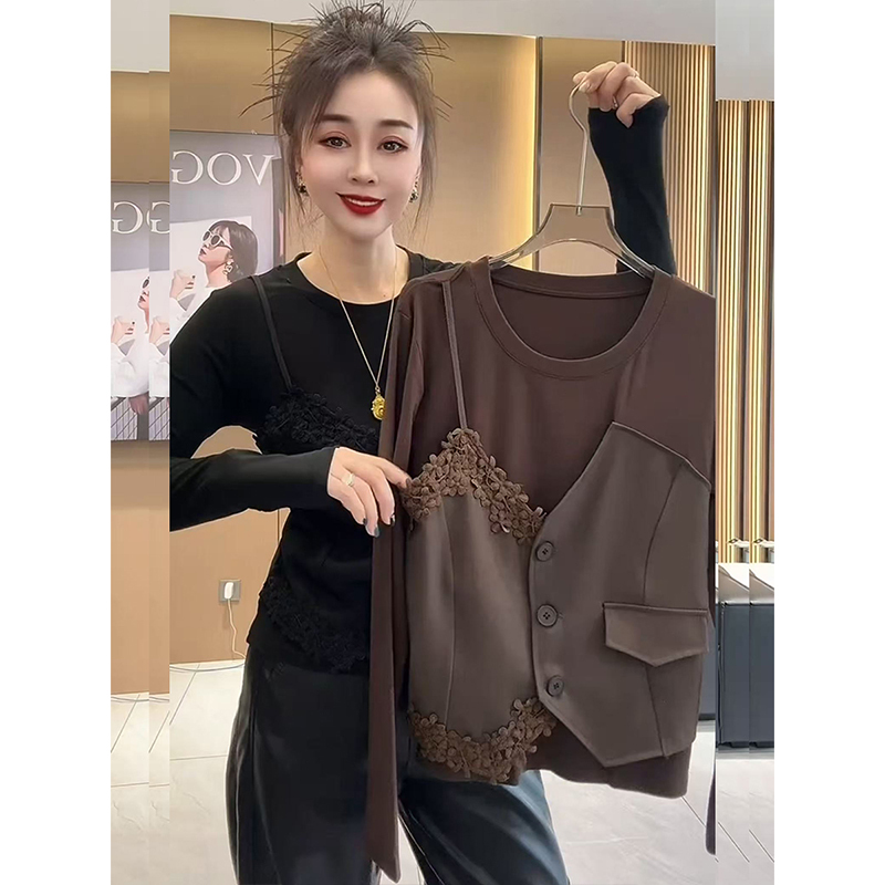 Stylish Faux Two-Piece Lace Patchwork Long-Sleeve Shirt for Women, 2026 Autumn and Winter New Slimming and Figure-Flattering Top T-Shirt Stylish Faux Two-Piece Lace Patchwork Long-Sleeve Shirt for Women, 2026 Autumn and Winter New Slimming and Figure-Flattering Top T-Shirt