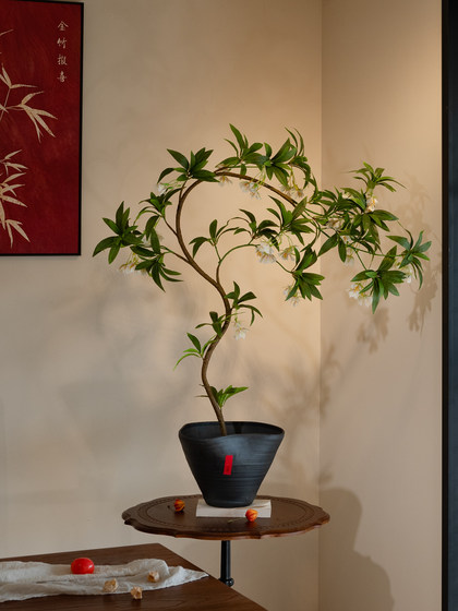 Artificial Bonsai Tree with Water Stone, Realistic Green Plant, High-End Faux Flower Decoration for Tea Table, Vintage Sofa, Living Room Decor