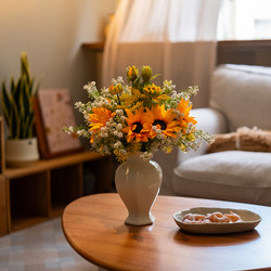 Sunflower Artificial Flowers with a High-End Feel, Faux Bouquet in a Vintage Style for Living Room and Dining Table Decoration, Cream-Style Arrangement