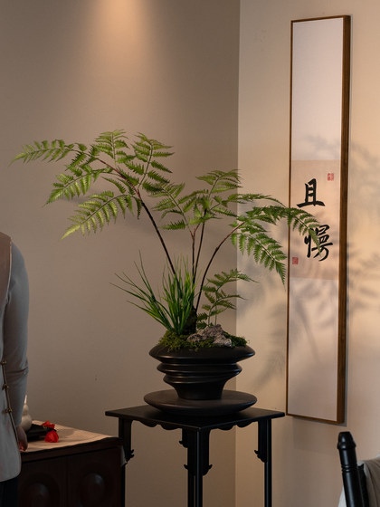Faux Fern Potted Plant, Artificial Flowers, New Chinese-Style Tea Room Decoration, Zen-Inspired Entrance Decoration, Small Size