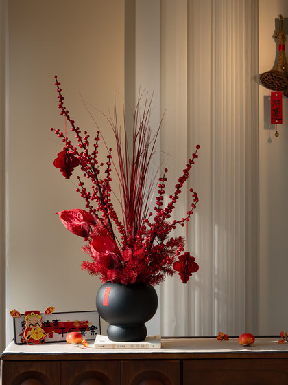 Chinese Red Housewarming Artificial Flowers, New Year's Eve Flower Decorations, Red Anthurium Fake Flowers with a High-End Feel for the Living Room, Festive New Year Bouquet