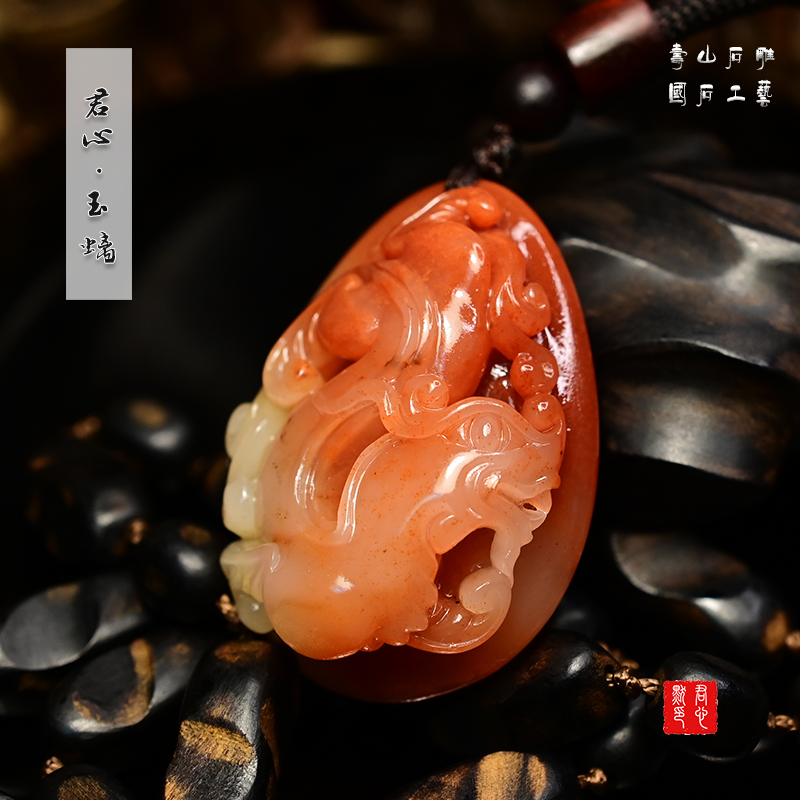 The Monarch Mershou Mountain Stone Carving of the Tiger Pendant Boutique Crystal Hibiscus Stone Necklace National Wind Men Personality Accessories Pendant