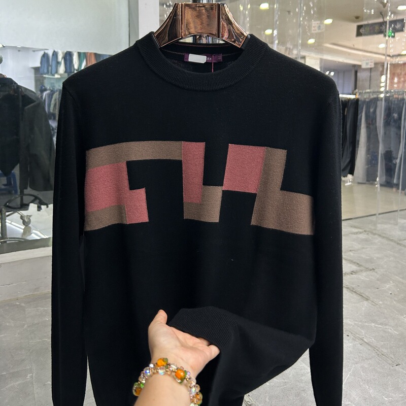 【Brand Surplus Stock】Original Price over 1000! so Stylish! Fashionable Design! Men's Sweater from Mall Clearance with Tags Removed 【Brand Surplus Stock】Original Price over 1000! so Stylish! Fashionable Design! Men's Sweater from Mall Clearance with Tags Removed