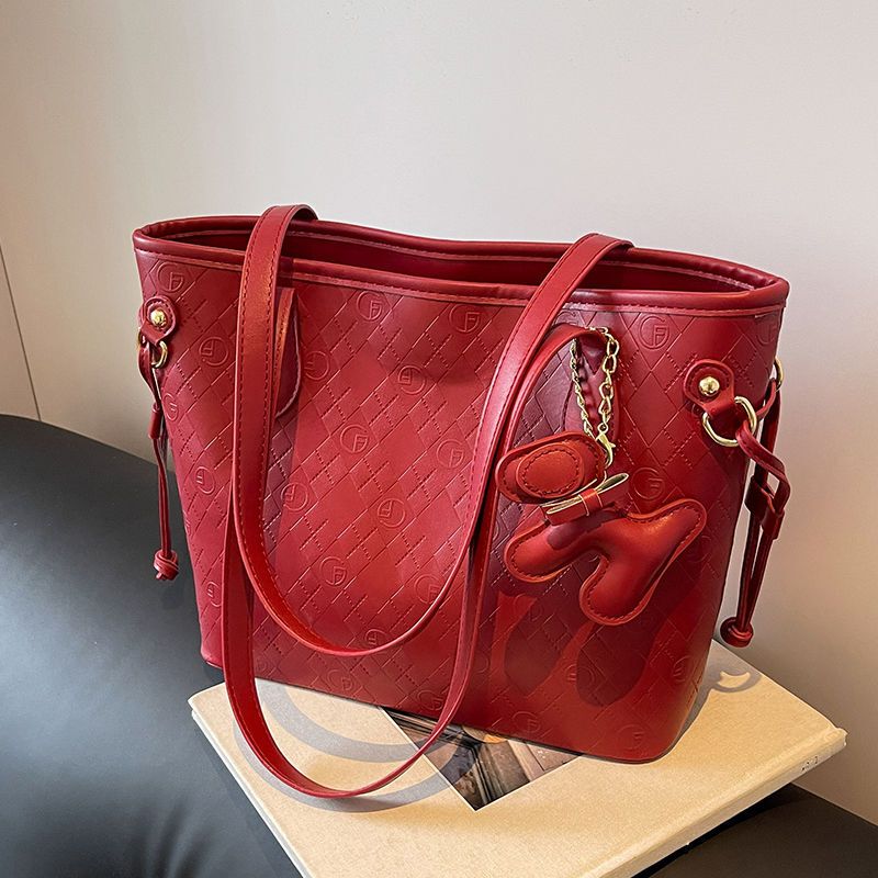 Exquisite Red Wedding Bag for Young People, Bride's Wedding Bag, Tote Bag, 2026 New Style Red Envelope, Stylish Handbag, Shoulder Bag