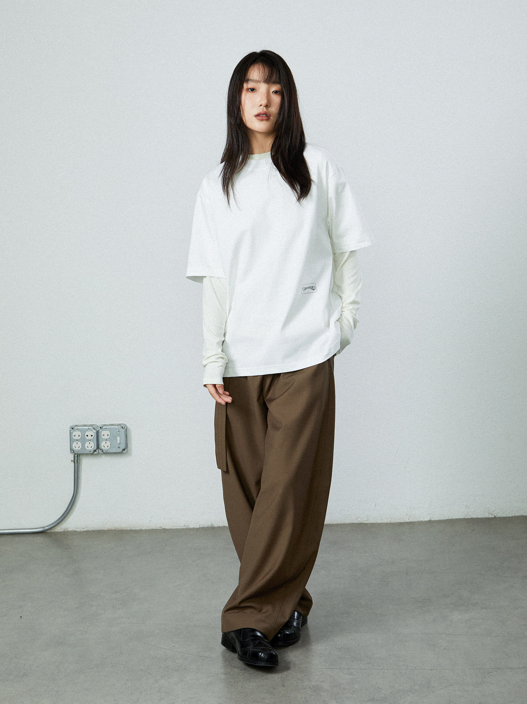 カーブデザイン カジュアルスラックス シワになりにくくお手入れ簡単