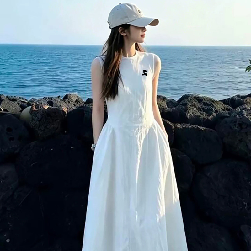 Korean Purchase Reat Racrartian White Dress for Women, Summer French Style, Waist-Cinching, Sleeveless Tank Top, Over-The-Knee Long Dress Korean Purchase Reat Racrartian White Dress for Women, Summer French Style, Waist-Cinching, Sleeveless Tank Top, Over-The-Knee Long Dress