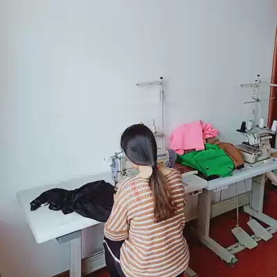 Change clothes, tailor shop, modify professional clothes, change jeans waist size, change skirt, change dress