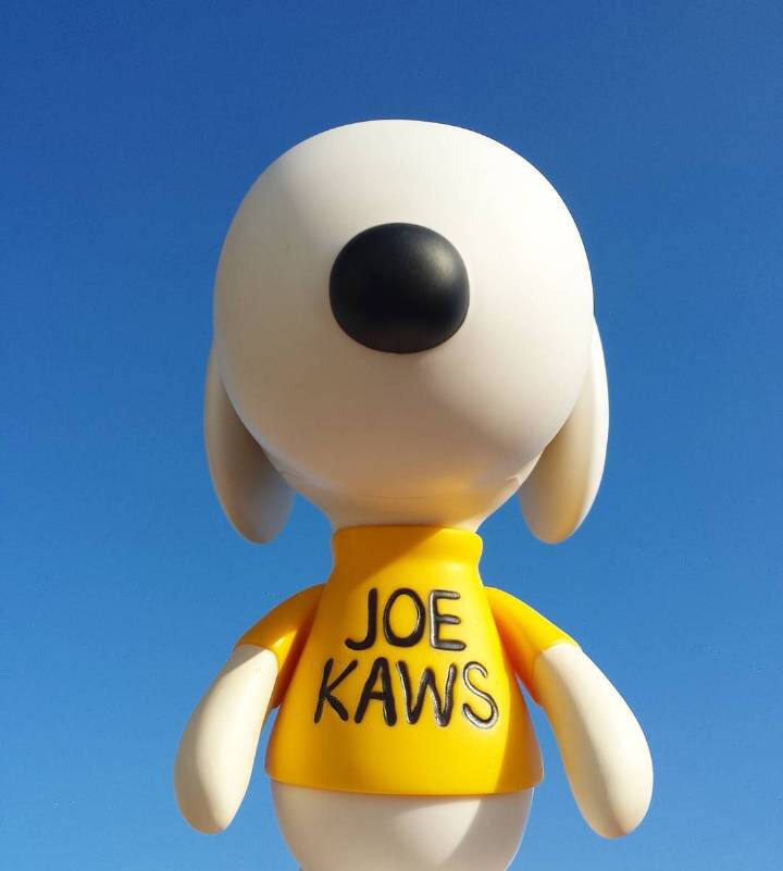 kaws snoopy doll