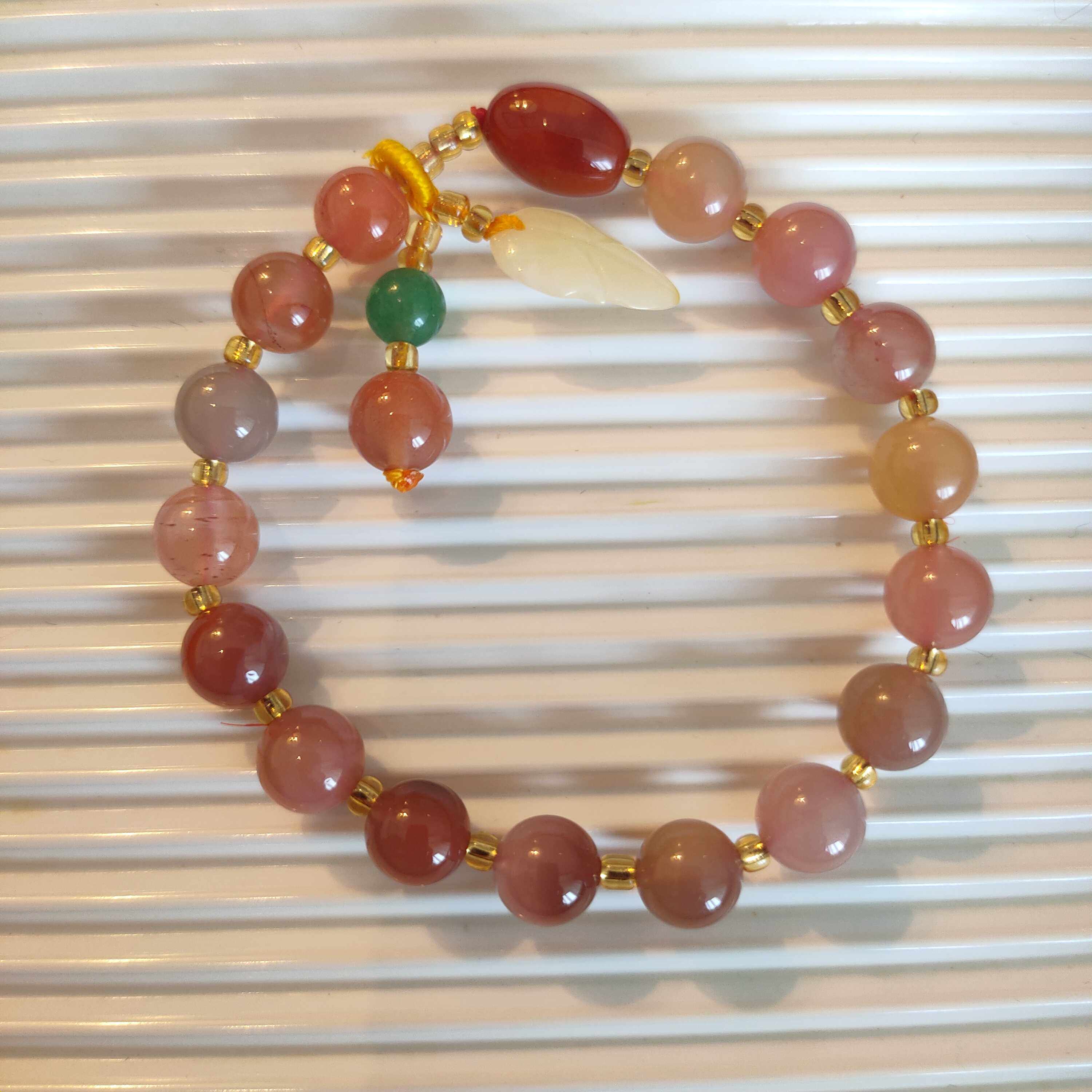 Putuo Mountain Man Buddha's shop Gift Buddha Beads Hand Strings Hand-made Salt Source Agate Hand Circumference Microfat Hand Is Also Suitable