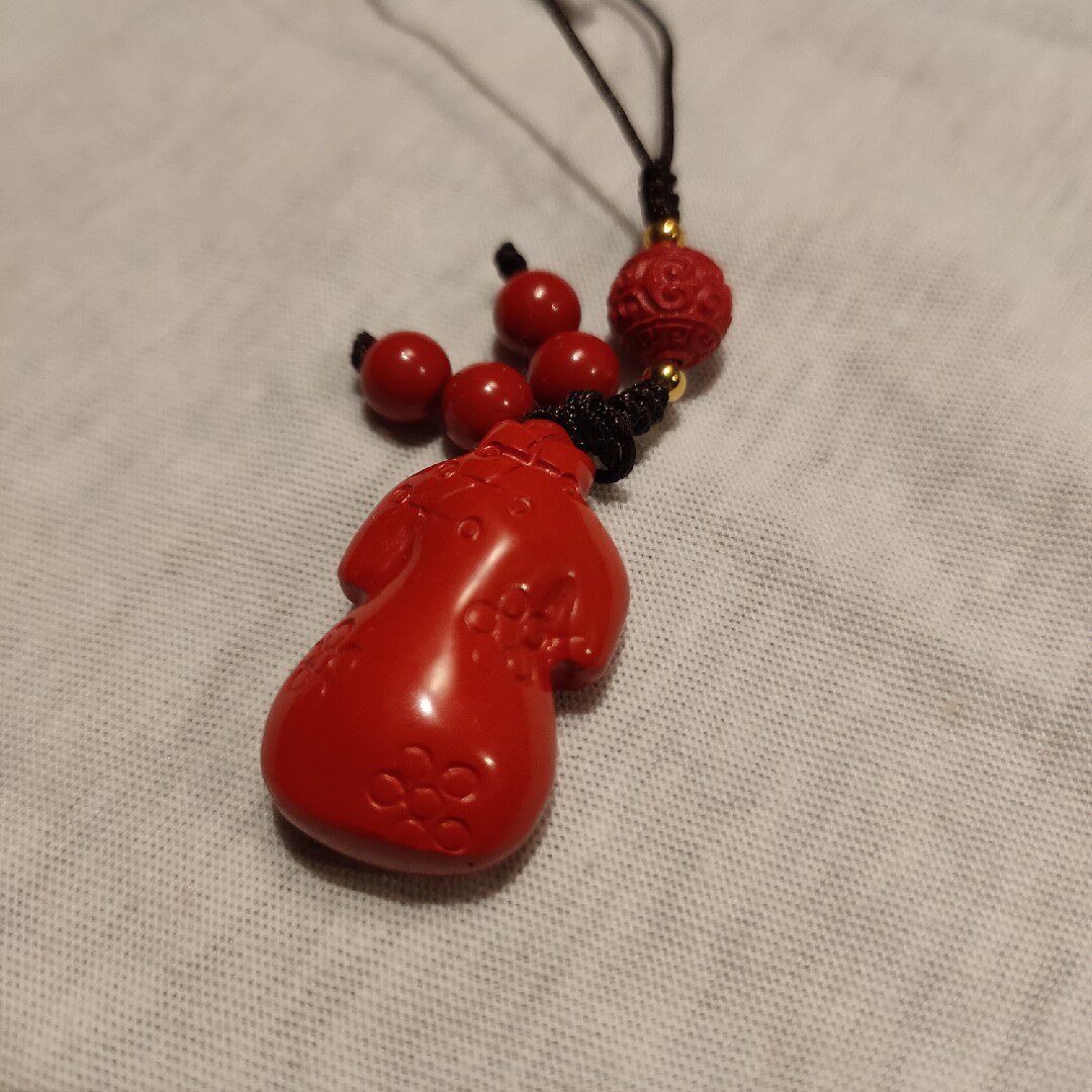 Putuo Mountain for Buddha pendant red cinnabar cheongsam to pray for the victory of the flag, suitable for students to take exams, meaning good grades