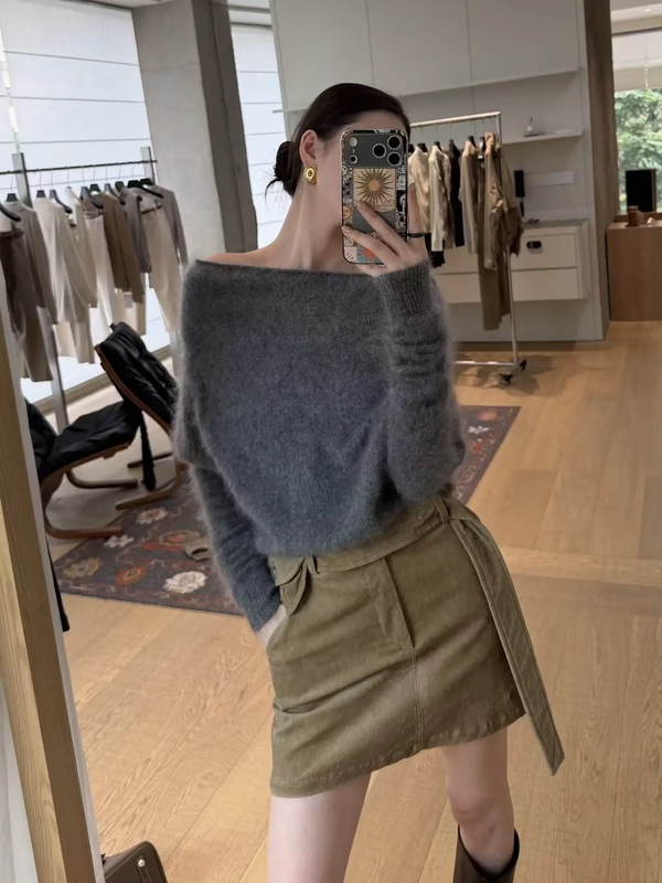 Olive 2026 Autumn and Winter New Korean Style Atmospheric Gentle Versatile Fashionable One-Shoulder Knitted Wool Sweater R323