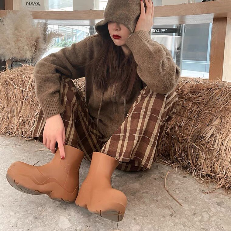 mona the same Axigo outside wearing rain boots to increase jelly shoes rain boots thick bottom Chelsea boots short boots women