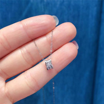 Ex-gratia classic Atmospheric Car Flowers 3 Diamonds 18K Platinum Bull Head Necklace Small And Delicate Sleeve Daily